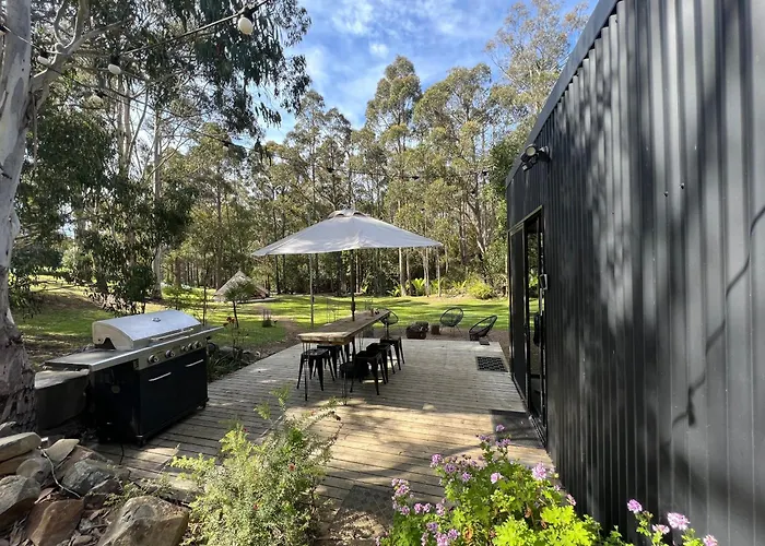 Base Glamp Bruny - Heated Tents For 8 People