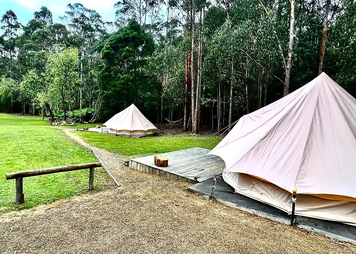 Base Glamp Bruny - Heated Tents For 8 People