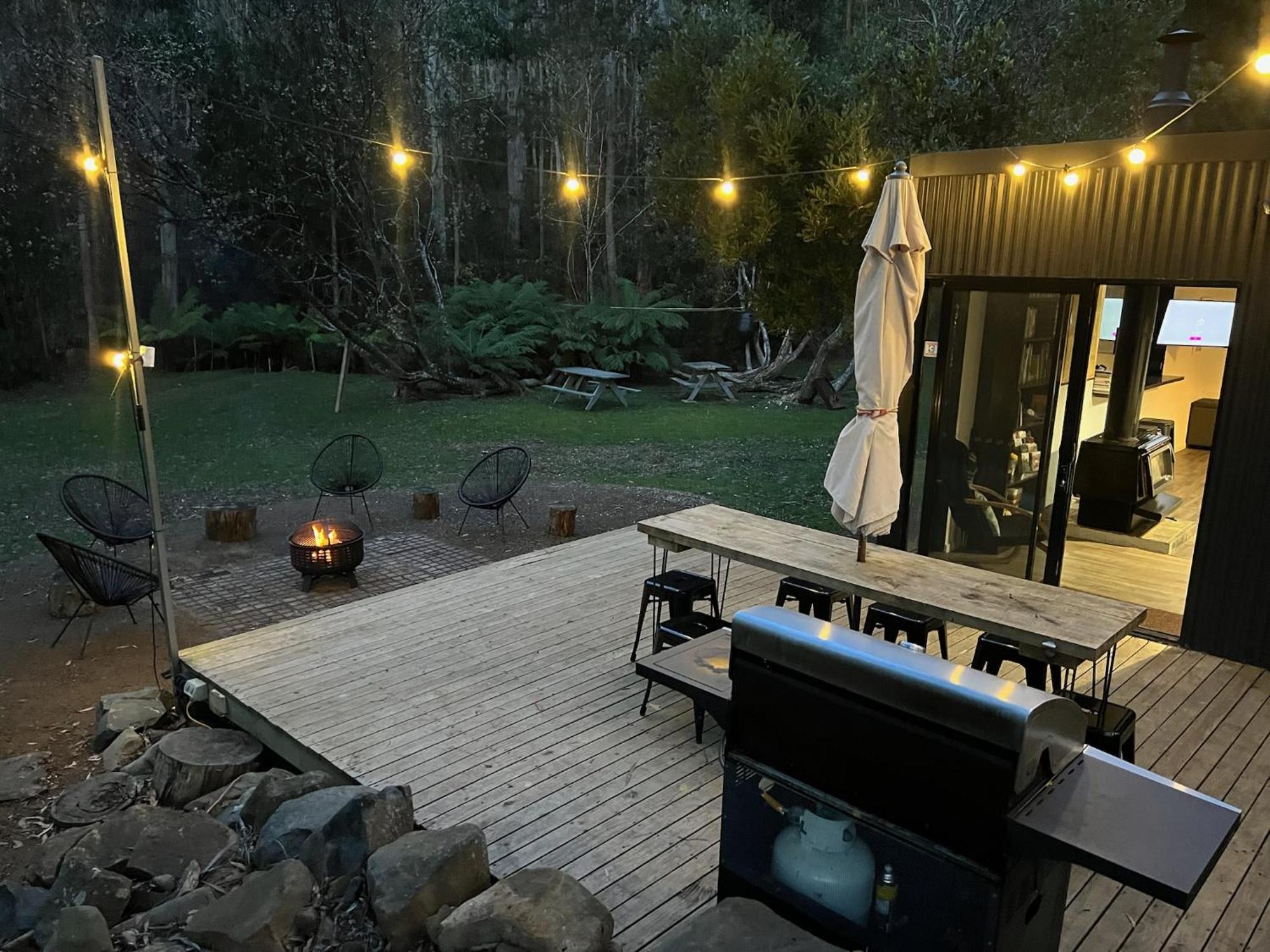 Base Glamp Bruny - Heated Tents For 8 People Luxury tent Alonnah